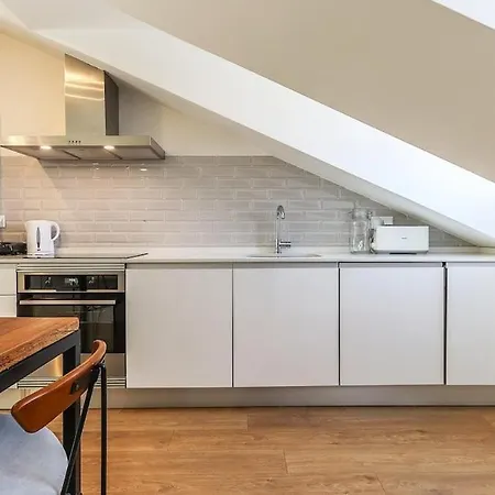 Appartement Liberdade Spacious Duplex With Ac