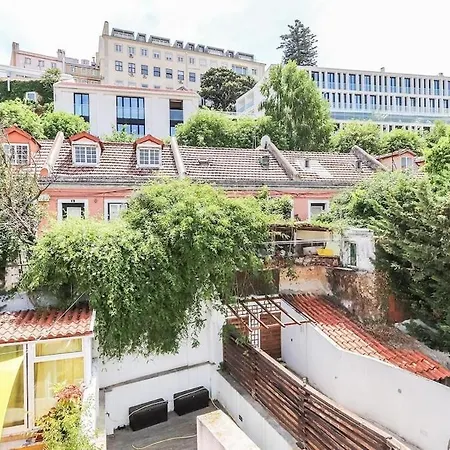 Appartement Liberdade Spacious Duplex With Ac *